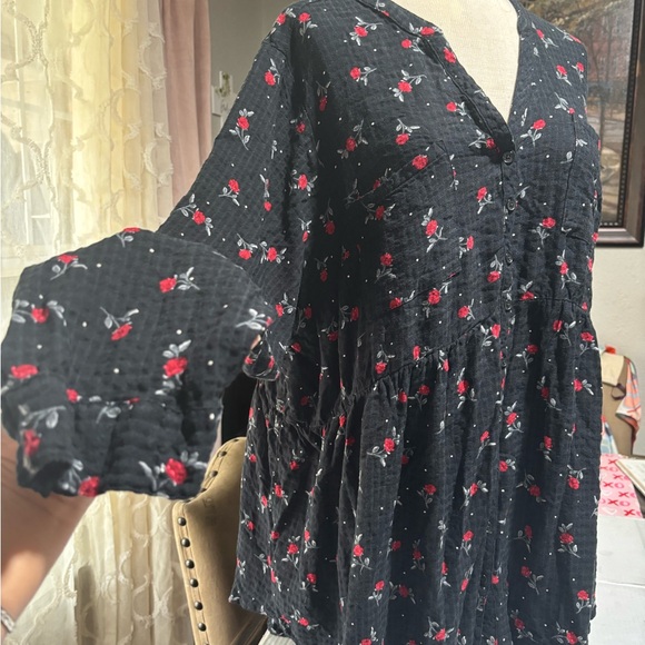 Torrid Black Floral Button Down Shirt - Picture 6 of 14